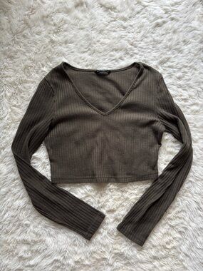 SHEIN Olive Ribbed V-Neck Long Sleeve Crop Top